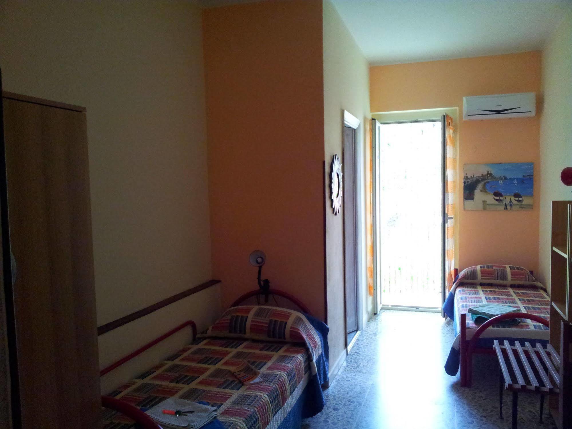 B&B Jamba Алгеро Екстериор снимка