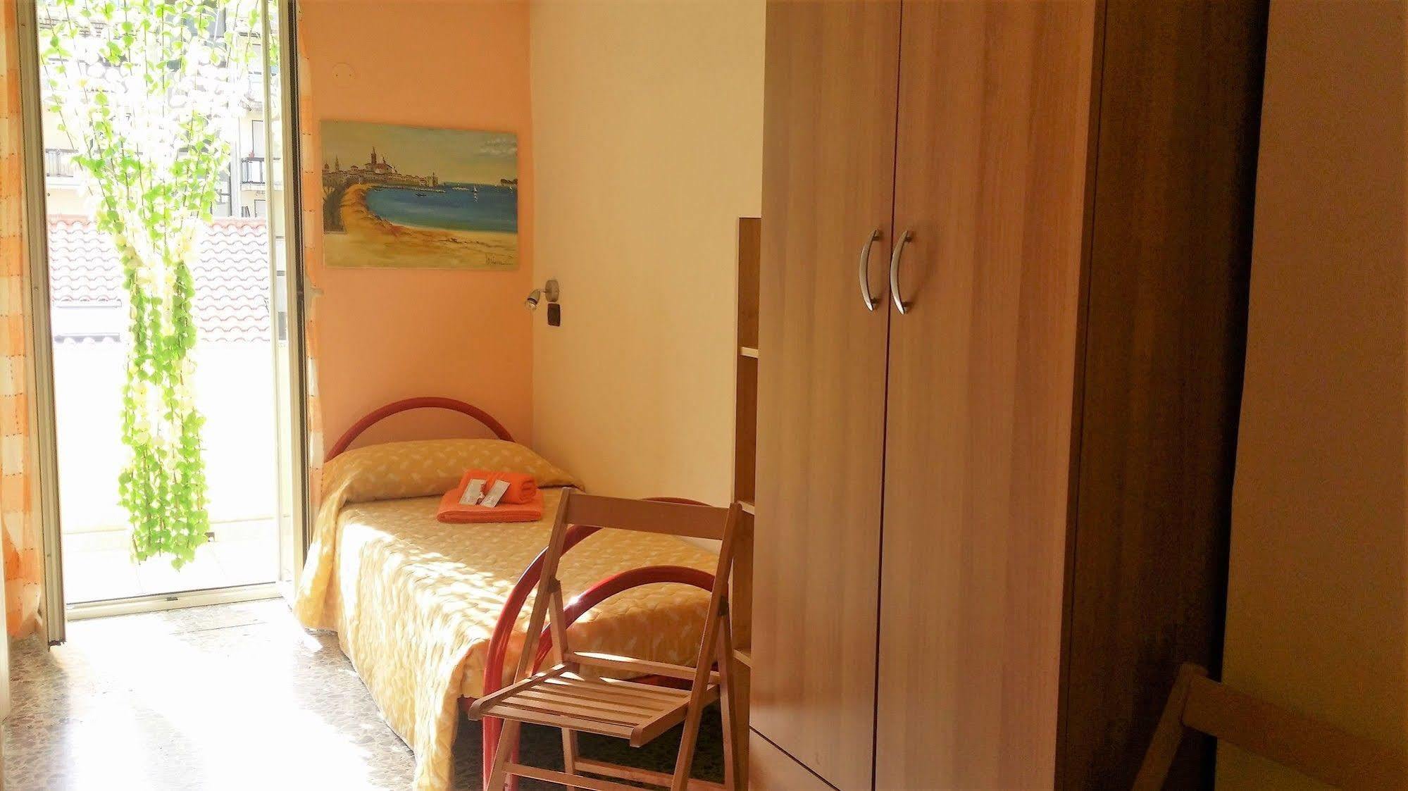 B&B Jamba Алгеро Екстериор снимка